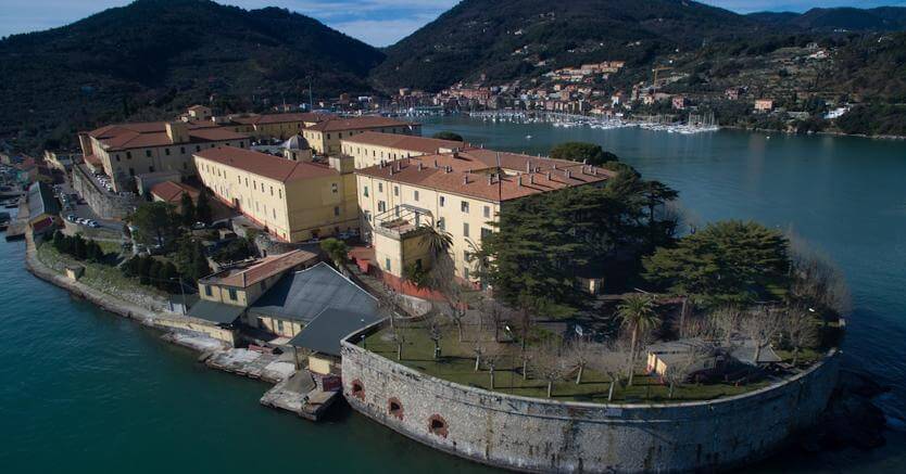 La Fortezza di Varignano a Portovenere, sede del GOI Comsubin. Foto di Alessandro Beltrame, Courtesy FAI