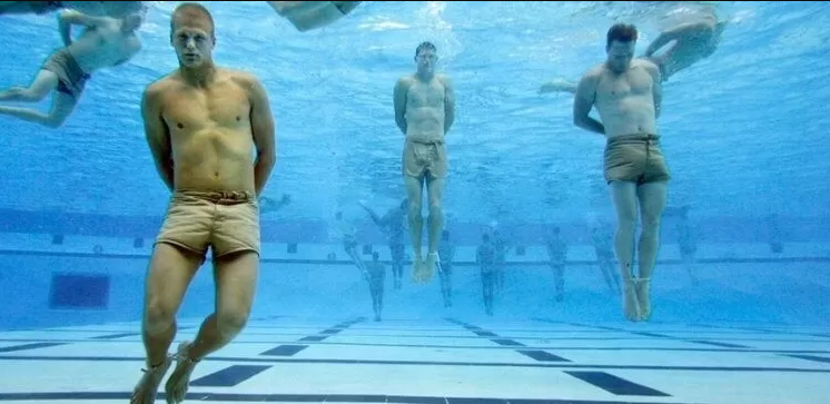 marines nuoto allenamento